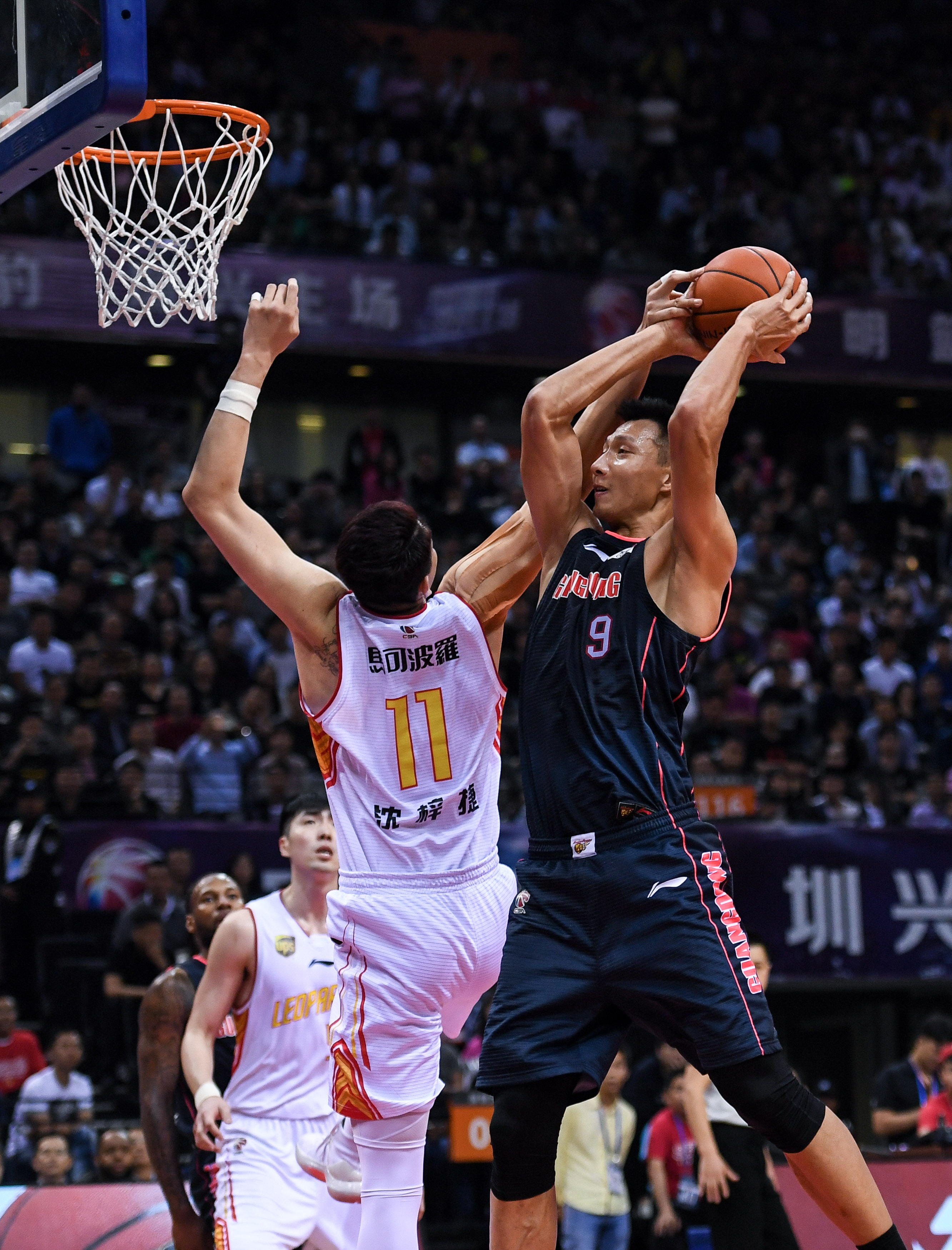 的边路突破 的边路突破